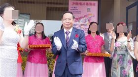 ▲本名徐浩城的少龍雖然僅是榮譽黨主席，但中正黨內還是以他為中心。（圖／翻攝自少龍唱片專賣店總店粉絲團）