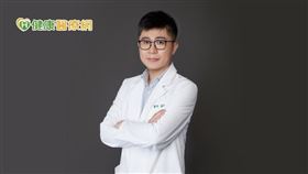 醫師表示，病態性肥胖是一種疾病，應該要提高警覺，千萬不要等到身體出現併發症才就醫諮詢。