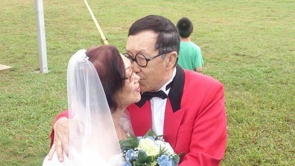 為妻補辦熱氣球婚禮　脫線落下男兒淚