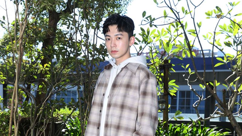 快篩都陰性　男星發燒PCR結果確診