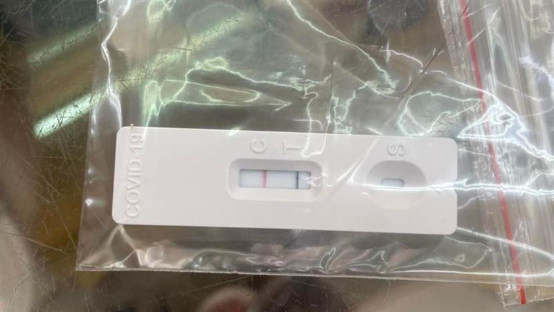 2親友快篩陰　醫不信深戳再驗竟轉陽