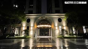 新北1名少年服用退燒藥後不慎掉落至2樓露台。（圖／翻攝畫面）