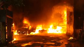 重油,中和,新北,火警,回收（圖／翻攝畫面）