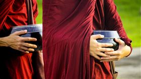 僧侶,化緣(翻攝自 Pixabay)