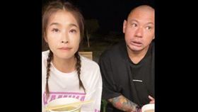 小嫻、金剛分手直播。（圖／翻攝自小嫻臉書直播）