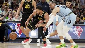 ▲勇士遭到灰熊血洗，狂輸39分。（圖／美聯社／達志影像）