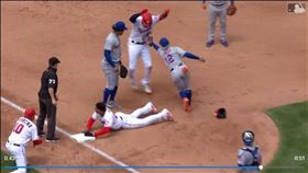 ▲國民跑壘失誤，大都會完成罕見雙殺。（圖／翻攝自MLB官網）