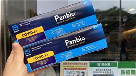 7-ELEVEN、康是美北北基桃近3000家門市5月9日開賣亞培快篩試劑。（圖／業者提供）