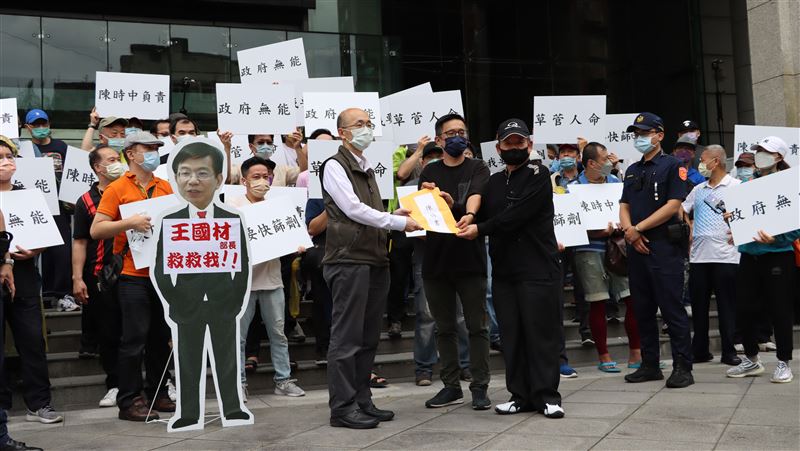 小黃抗議要快篩與紓困！交通部回應了