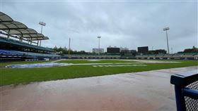 ▲新莊球場14日因雨延賽。（圖／中華職棒提供）