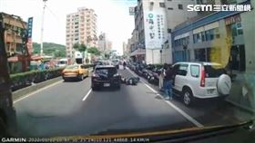 新北市，八里，開車門，騎士，車禍