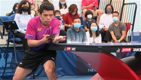 WTT韋斯切斯特支線賽  莊智淵男單奪冠台灣桌球好手莊智淵（前）15日在世界桌球職業大聯盟（WTT）韋斯切斯特支線賽男單決賽激戰7局，以4比3擊敗德國好手杜達，拿下6年來首座國際單打賽事冠軍。中央社記者尹俊傑紐約攝  111年5月16日