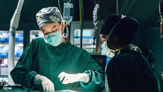 《女外科》曝醫護過勞　逼哭78萬人