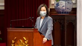 蔡英文總統16日接見「亞洲台灣商會聯合總會第29屆回國訪問團」。（圖／總統府提供）