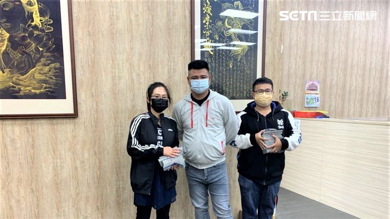 直播購物抽大獎　2民眾抽得300萬