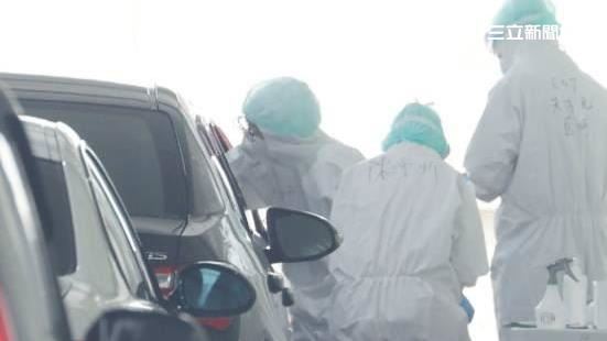 拚防疫、支援篩檢站　基層醫護忙翻！