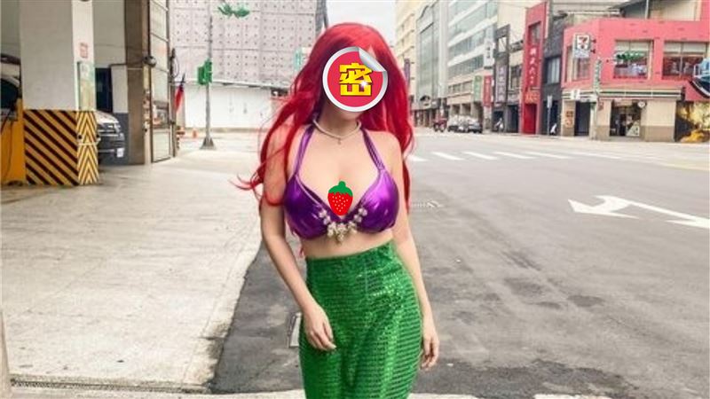 街頭驚見「美人魚」　巨胸看光網暴動