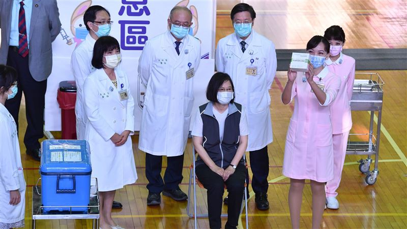 台大醫學院體育館篩檢站　明起上路！