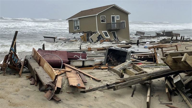 砸1630萬買別墅　沒住半次被沖走
