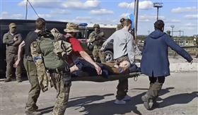 烏克蘭救援亞速鋼鐵廠最後守軍　撤離行動不停 美聯社