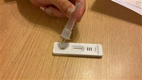 唾液快篩　陳敬倫醫師臉書