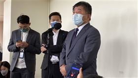 陳時中在立院回應媒體詢問。（圖／記者簡浩正攝影）