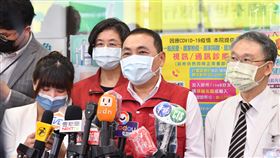 侯友宜今(18)日出席「10:00慰問基層診所」(圖/新北市衛生局提供)