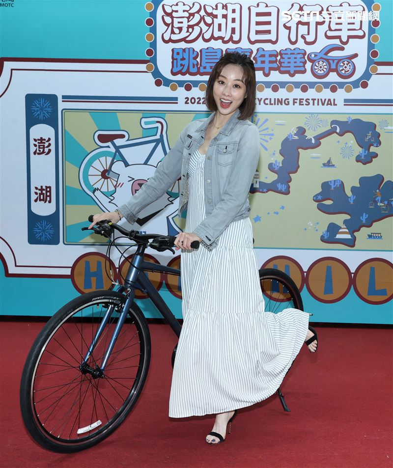 夏語心出席澎湖自行車跳島嘉年華會。（記者邱榮吉/攝影）