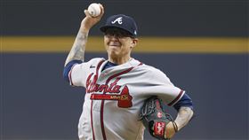 ▲勇士後援投手查維茲（Jesse Chavez）投5球吞敗。（圖／美聯社／達志影像）