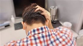 ▲右後腦勺「痛到像被鞭打」竟是這病作祟　醫示警：愈來愈痛（圖／記者陳弋攝影） 