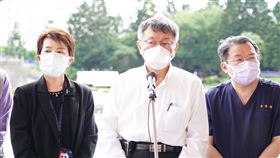 台北市長柯文哲視察中正紀念堂防疫急門診(圖/台北市政府提供)