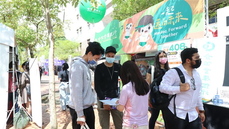畢業恐慌度創9年新高！估待業3個月