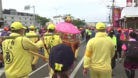 白沙屯媽祖徒步進香 上萬名香燈腳跟隨