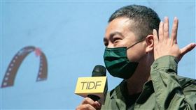 導演洪淳修「金門留念」紀錄片  入圍台北電影獎以「刪海經」獲多項獎項的導演洪淳修（圖），再以金門為題材的紀錄片「金門留念」入圍台北電影獎。（金門縣文化局提供） 中央社記者黃慧敏傳真  111年5月20日