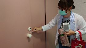醫院檢測公廁環境  擦手紙架、水龍頭
