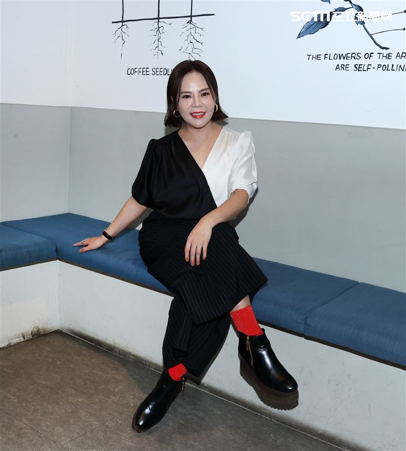 錦雯三立新聞網專訪。（記者邱榮吉/攝影）