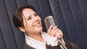 歌的故事/錦雯找不回的快樂淚吐遺憾