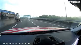 翻覆畫面曝光！大貨車紅斑馬前斷2截