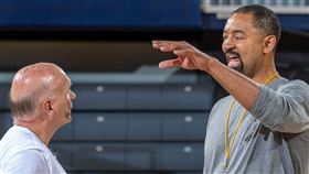 密西根大學總教練霍華德（Juwan Howard）傳出已拒絕紫金軍團的面試邀請。（圖／取自霍華德IG）