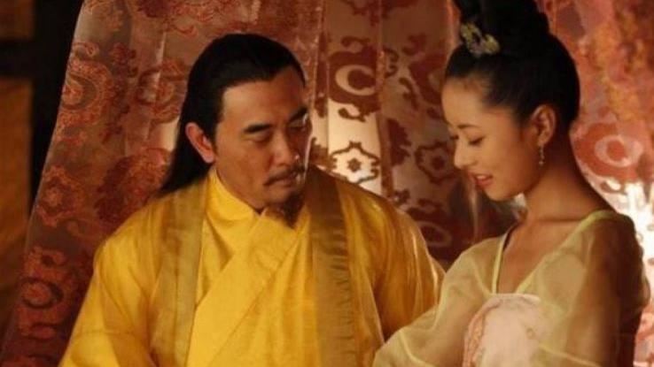 寵妾伺候太好！曹操睡醒後：亂棍打死