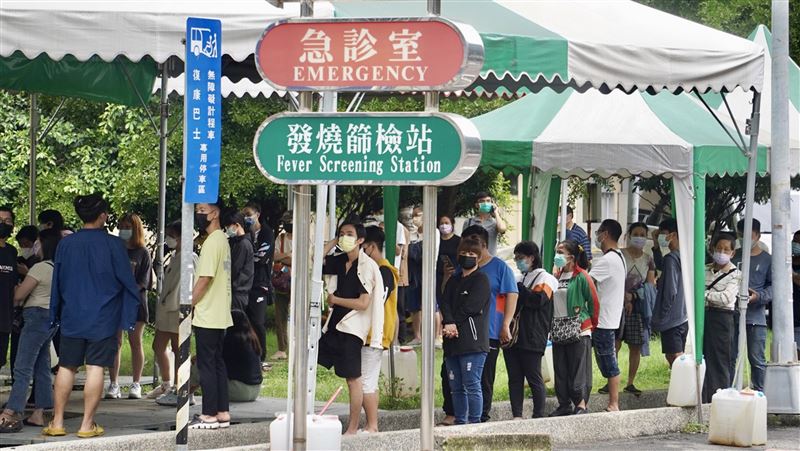 南北黃金交叉　醫推估2縣市高峰已過