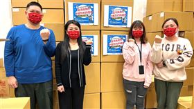 情疫相挺 業者送石墨烯塑崩褲挺醫護