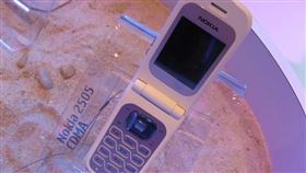 折疊手機-Flickr-Cheon Fong Liew