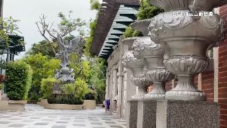 賊闖豪宅竊取百萬　警跟蹤埋伏逮人