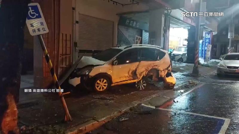 轎車逆向詭彎撞車　網友：像碰碰車