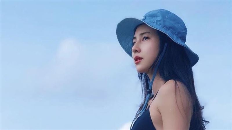 全明星女神當眾索吻　連續被親2次