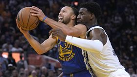 ▲名球評史密斯（Stephen A. Smith）認為現在的NBA球員太愛抱怨肢體接觸。（圖／美聯社／達志影像）