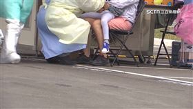  兒童確診，親子門診，本土逾8.2萬例! 再增10歲童合併