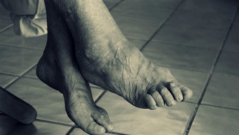 老翁被軟禁逃出…怒控逆女：謀財害命