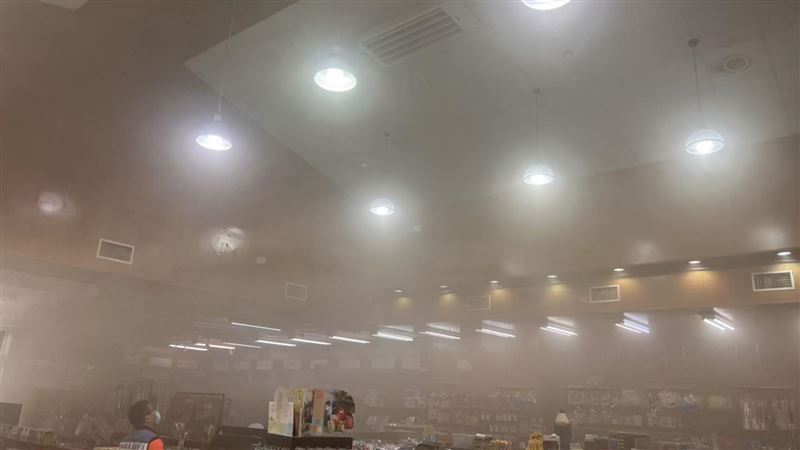 台南金玉堂書局火警！起火原因不明
